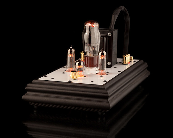DECWARE Zen Triode Select Amplifier model SE84UFO2